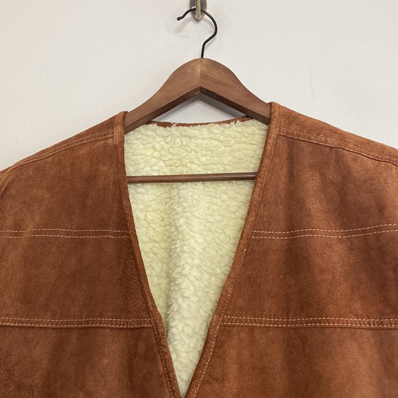 Vintage Vest Mens XL Brown Leather Cream Faux Shearling Fleece Reversible - Picture 3 of 16
